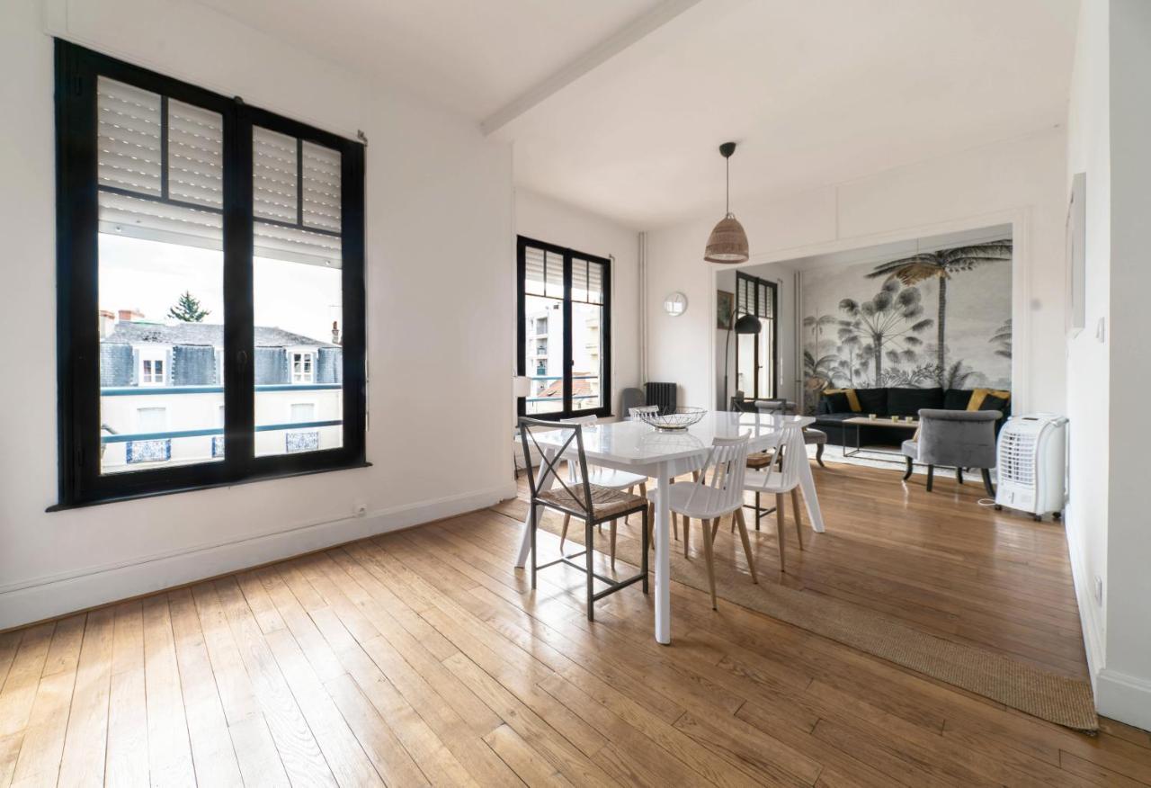 Residence Le Paris - Appartements Centre Ville 비시 외부 사진