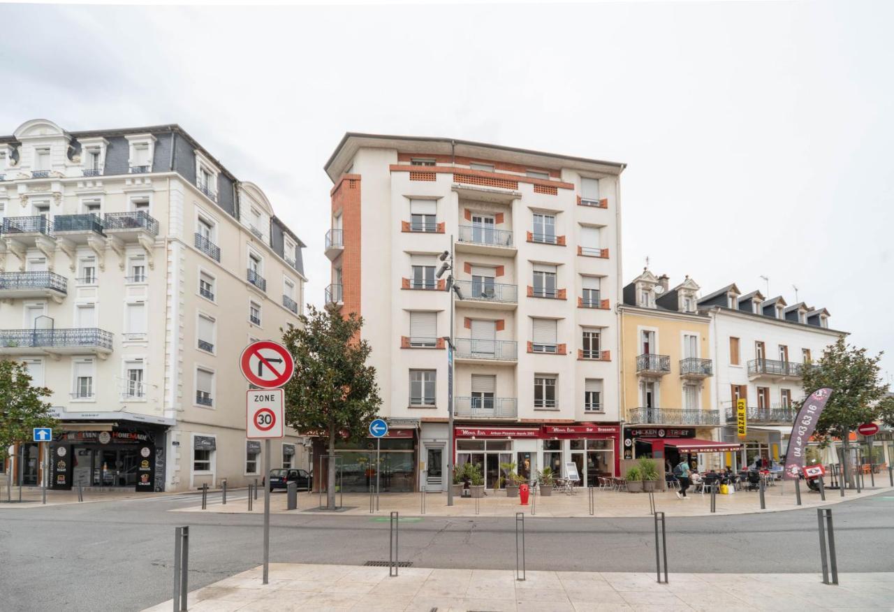 Residence Le Paris - Appartements Centre Ville 비시 객실 사진