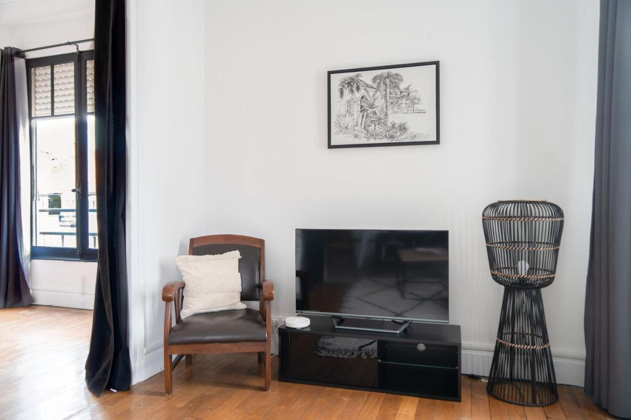 Residence Le Paris - Appartements Centre Ville 비시 외부 사진