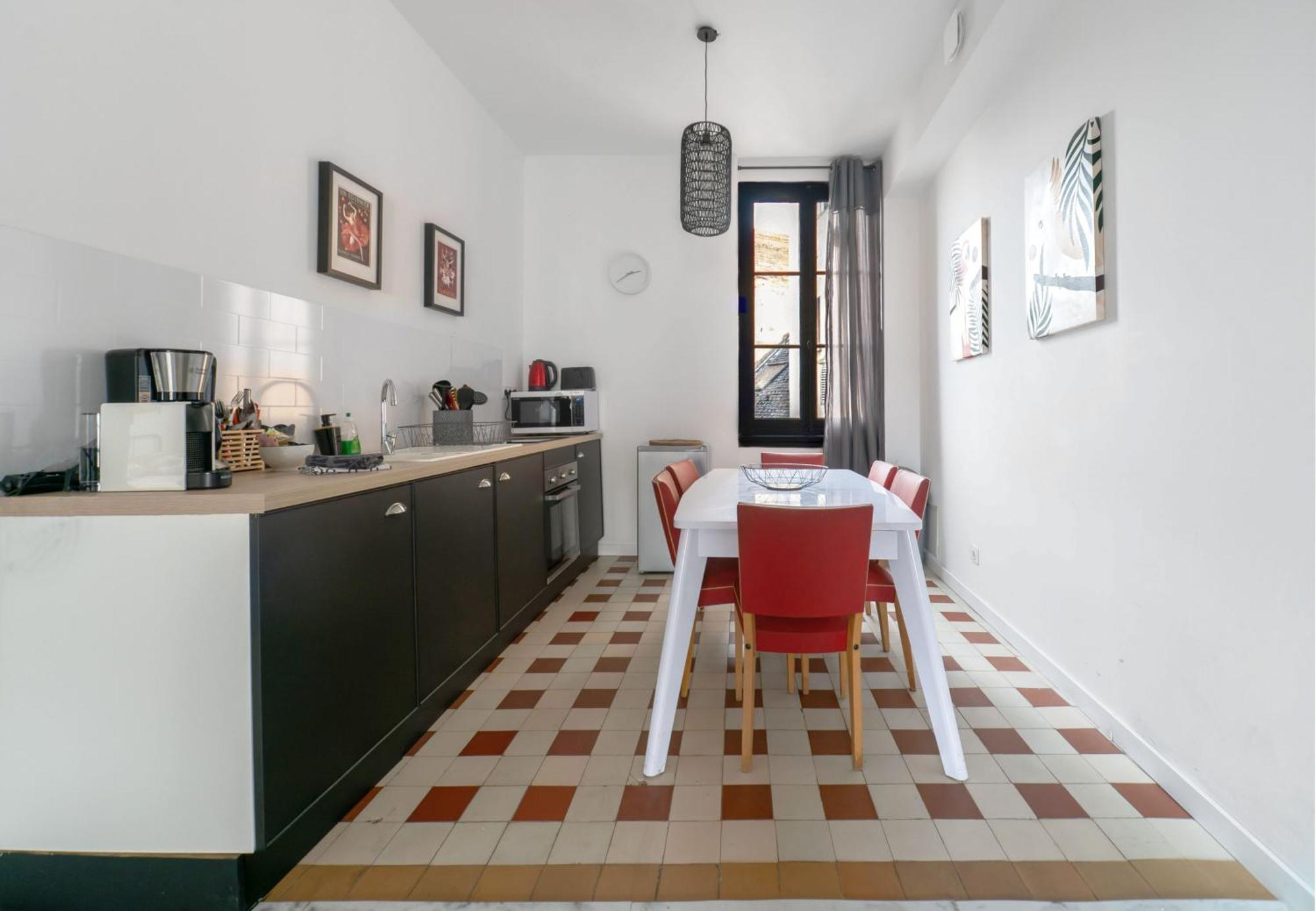 Residence Le Paris - Appartements Centre Ville 비시 객실 사진